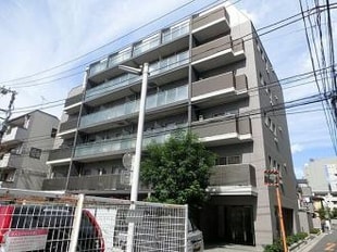 アールヴェール新宿弁天町の物件外観写真